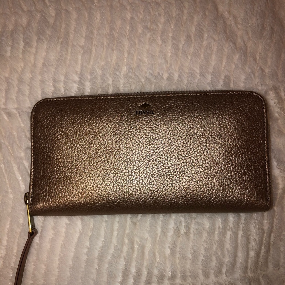 SOLD!!!!!!! Fossil Wallet